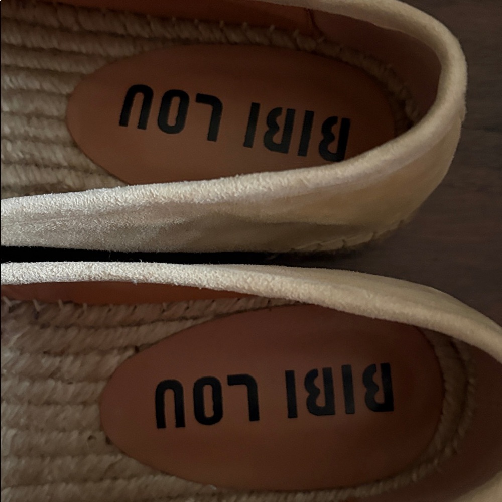 Bibi Lou Beige Suede Slip-On Espadrille Loafers RN 148883 Size 39 (8-8.5) - Picture 4 of 5